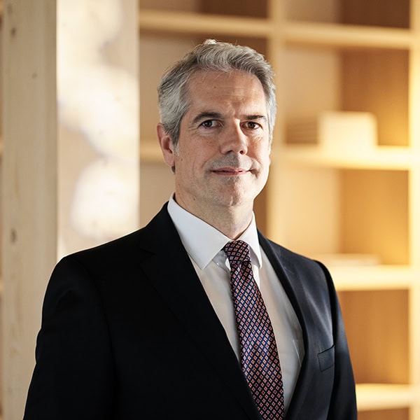  Alexander O'Connolly